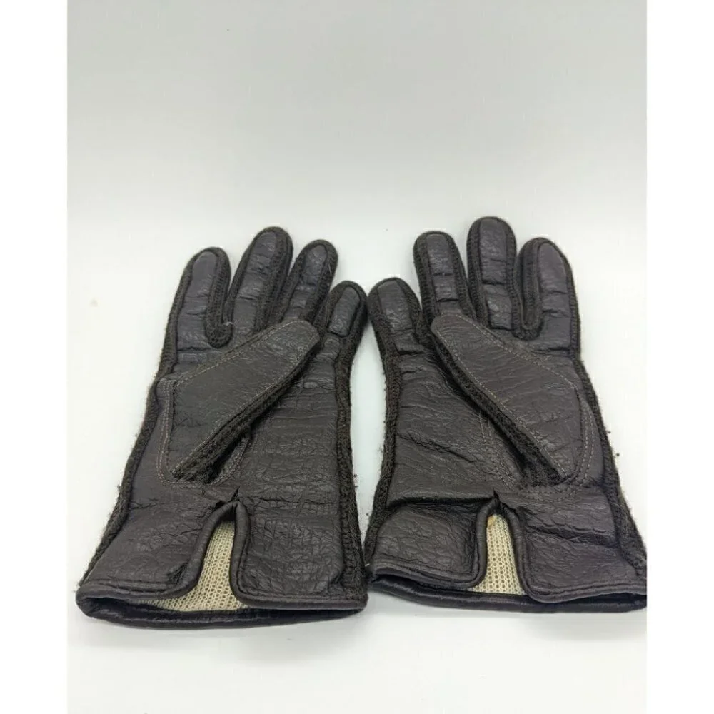 Women's Genuine Leather Winter Gloves Lined With Insulation Size Medium.